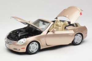 Lexus SC430 ベージュ Maisto 1:18 31629 メタル - 画像 2/8