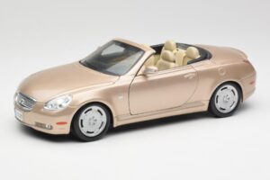 Lexus SC430 ベージュ Maisto 1:18 31629 メタル