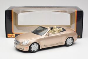 Lexus SC430 ベージュ Maisto 1:18 31629 メタル - 画像 8/8