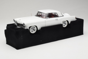 Lincoln Continental Mark II ホワイト Road Signature 1:18 20078-P1 メタル
