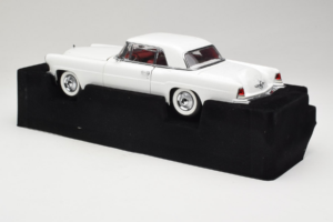 Lincoln Continental Mark II ホワイト Road Signature 1:18 20078-P1 メタル - 画像 5/6