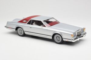 Lincoln Continental Mark V Coupe シルバー BoS Models 1:18 BOS084 レジン - 画像 4/6