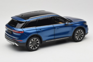 Lincoln Corsair ブルー OEM 1:18 LINCOLN001 メタル - 画像 3/8