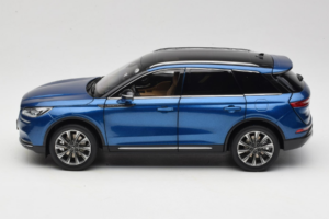 Lincoln Corsair ブルー OEM 1:18 LINCOLN001 メタル - 画像 4/8