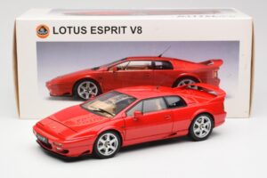 Lotus Esprit V8 レッド AUTOart 1:18 75311 メタル - 画像 8/8