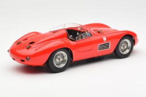 Maserati 300S レッド CMC 1:18 M-105 メタル - 画像 2/6