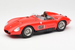 Maserati 300S レッド CMC 1:18 M-105 メタル