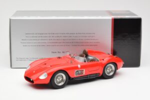 Maserati 300S レッド CMC 1:18 M-105 メタル - 画像 6/6