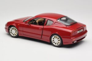 Maserati 3200 GT ダークレッド Bburago 1:18 3341-M2 メタル - 画像 7/8
