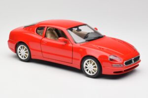 Maserati 3200 GT レッド Bburago 1:18 3341 メタル - 画像 6/8