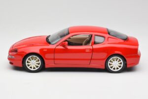 Maserati 3200 GT Rosso Mondiale Bburago 1:18 3341-M1 メタル - 画像 4/8