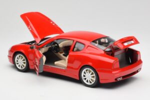 Maserati 3200 GT Rosso Mondiale Bburago 1:18 3341-M1 メタル - 画像 5/8