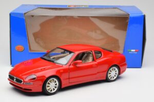 Maserati 3200 GT Rosso Mondiale Bburago 1:18 3341-M1 メタル - 画像 8/8