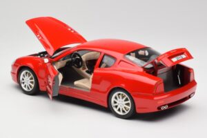 Maserati 3200 GT レッド スペシャルコレクション Bburago 1:18 30071 メタル - 画像 5/8
