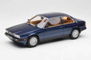 Maserati Biturbo クーペ ダークブルー メタリック Minichamps 1:18 107123500 メタル