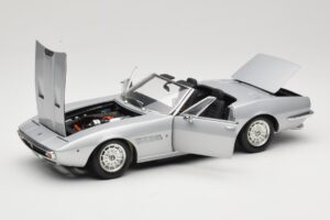 Maserati Ghibli Spyder シルバー Minichamps 1:18 100122330 メタル - 画像 2/7