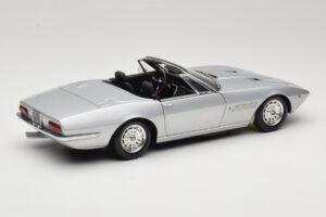 Maserati Ghibli Spyder シルバー Minichamps 1:18 100122330 メタル - 画像 3/7