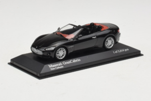 Maserati GranCabrio ブラック メタリック Minichamps 1:43 400123930 メタル - 画像 2/5