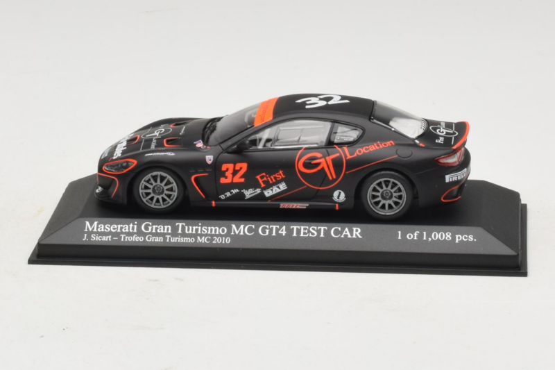 Maserati GranTurismo MC GT4 #32 J. Sicart Maserati MC 2010 Minichamps 1:43 400101232 メタル