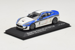 Maserati GranTurismo MC GT4 #9 Moncada / Petrini Maserati MC 2010 Minichamps 1:43 400101209 メタル - 画像 2/5