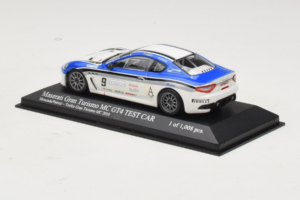 Maserati GranTurismo MC GT4 #9 Moncada / Petrini Maserati MC 2010 Minichamps 1:43 400101209 メタル - 画像 3/5