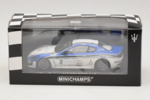 Maserati GranTurismo MC GT4 #9 Moncada / Petrini Maserati MC 2010 Minichamps 1:43 400101209 メタル - 画像 4/5