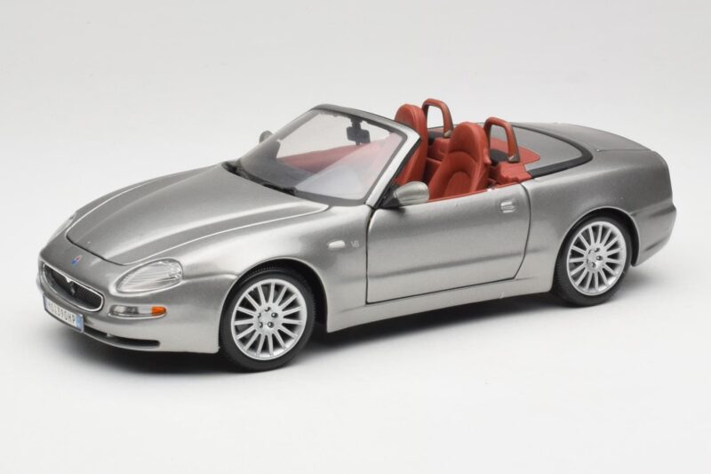Maserati 4200 GT Spyder グレー Bburago 1:18 18-12019 メタル