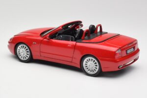 Maserati GT Spyder レッド Bburago 1:18 34097 メタル - 画像 5/8