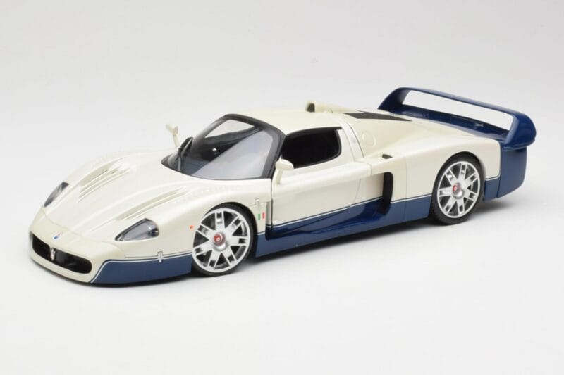 Maserati MC12 ホワイト ブルー Hot Wheels 1:18 G7158 メタル