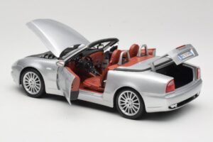 Maserati Spyder シルバー Maisto 1:18 31667 メタル - 画像 5/8