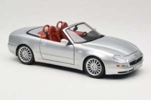 Maserati Spyder シルバー Maisto 1:18 31667 メタル - 画像 6/8