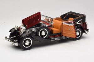 Maybach DS8 Zeppelin レッド Anson 1:18 30413 メタル - 画像 2/8