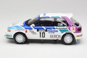 Mazda 323 GTX #10 T. Makinen / S. Harjanne 1000 Lakes Rally 1991 Otto 1:18 OT1099 レジン - 画像 3/6