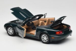 Mazda MX-5 NA Emerald Green Gate 1:18 01017 メタル - 画像 5/8
