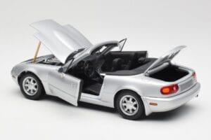 Mazda MX-5 Miata NA ハイライトシルバー Gate 1:18 1015 メタル - 画像 5/8