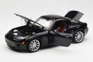 Mazda MX-5 NC Roadster リトラクタブルハードトップ US仕様 ブラック AUTOart 1:18 75971 メタル - 画像 4/10