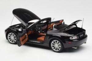 Mazda MX-5 NC Roadster リトラクタブルハードトップ US仕様 ブラック AUTOart 1:18 75971 メタル - 画像 7/10
