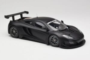 McLaren 12C GT3 カーボン マットブラック Minichamps 1:18 151121390 メタル - 画像 4/6