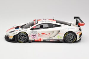 McLaren 12C GT3 #11 Art Grand Prix C. Leclerc / N. Parisy / A. Soucek Spa 24 Hours 2013 Minichamps 1:18 151131311 メタル - 画像 3/6