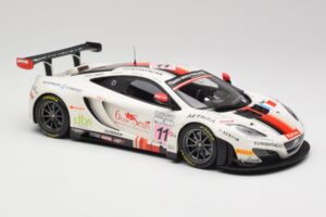 McLaren 12C GT3 #11 Art Grand Prix C. Leclerc / N. Parisy / A. Soucek Spa 24 Hours 2013 Minichamps 1:18 151131311 メタル - 画像 4/6