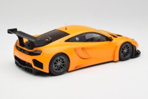 McLaren 12C GT3 パパイヤオレンジ Minichamps 1:18 151121391 メタル - 画像 2/6
