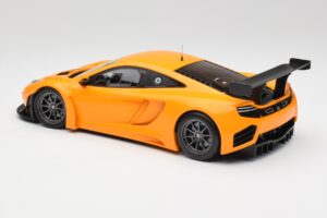 McLaren 12C GT3 パパイヤオレンジ Minichamps 1:18 151121391 メタル - 画像 5/6