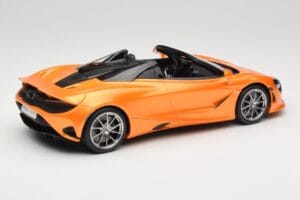 McLaren 750S Spider Papaya Orange GT Spirit 1:18 GT488 レジン - 画像 2/6