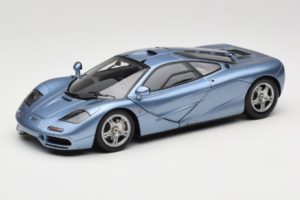 McLaren F1 ブルー LCD 1:18 LCD18014-BU メタル