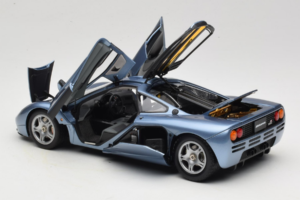 McLaren F1 ブルー LCD 1:18 LCD18014-BU メタル - 画像 5/8