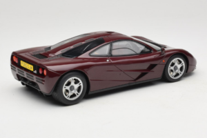 McLaren F1 Burgundy Red GT Spirit 1:18 GT534 レジン - 画像 2/6
