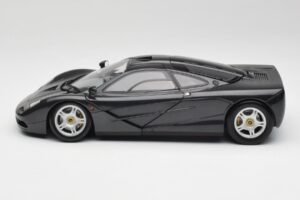 McLaren F1 カーボンブラック メタリック Minichamps 1:18 530133420 メタル - 画像 4/8