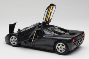McLaren F1 カーボンブラック メタリック Minichamps 1:18 530133420 メタル - 画像 5/8
