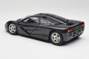 McLaren F1 カーボンブラック メタリック Minichamps 1:18 530133420 メタル - 画像 7/8