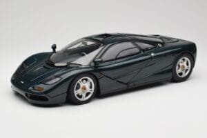 McLaren F1 Dark Green Metallic Minichamps 1:12 530133127 メタル